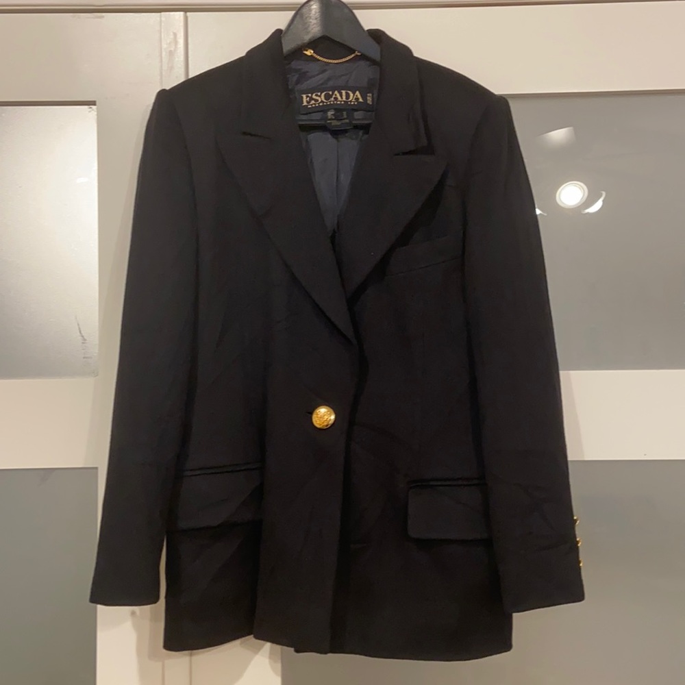Escada cashmere blazer